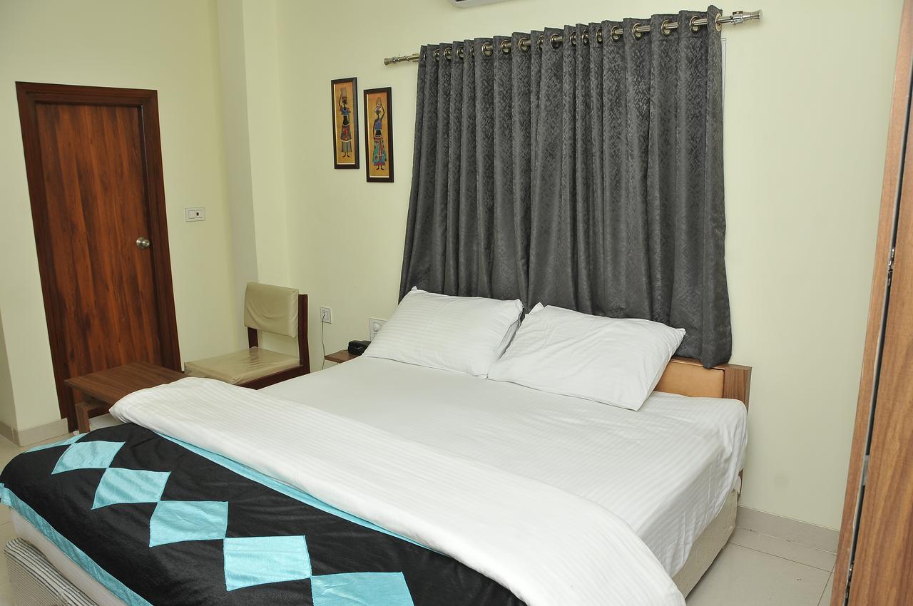 Hotel Pasupala Grand Anantapur Exterior foto